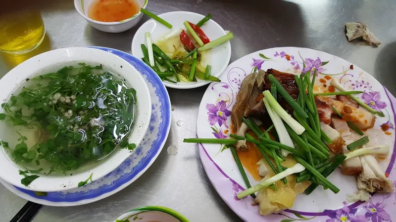 Quán Cơm Gà Hồng Phát
