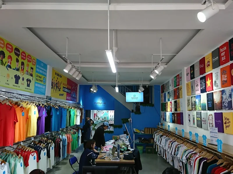 Nhà Hàng Cát Tường