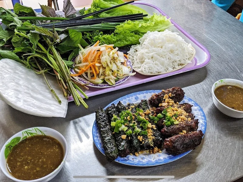 Quán Ăn Cô Liêng