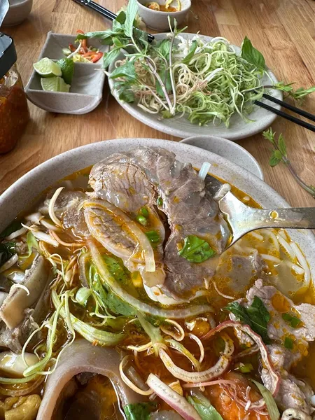 BÚN BÒ MÂY