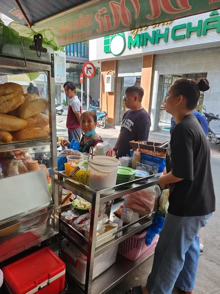 Bánh mì chảo Dì Nữ