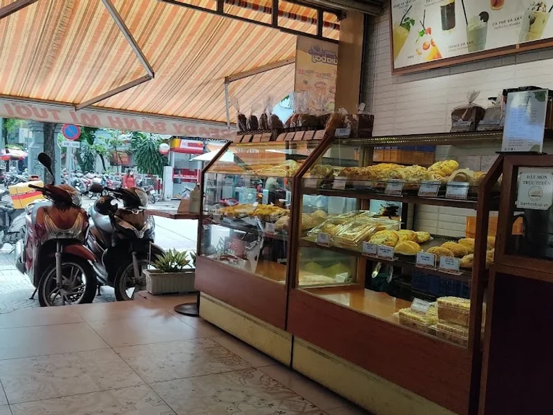 BREADY BÁNH MÌ TƯƠI - BURGER ĐĨA BAY