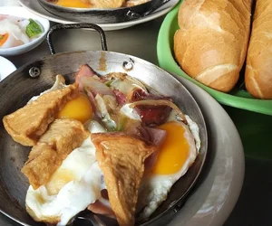 quán bánh mì tại Quận 3
