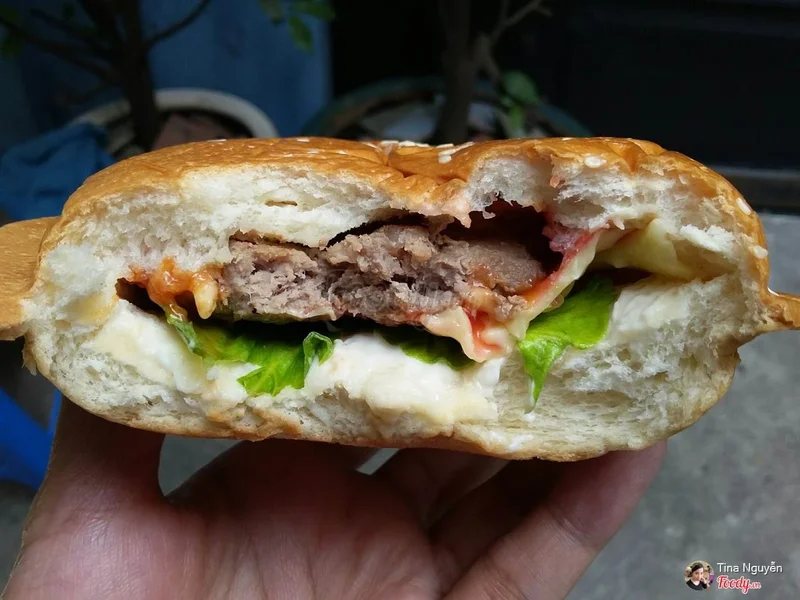 BREADY BÁNH MÌ TƯƠI - BURGER ĐĨA BAY