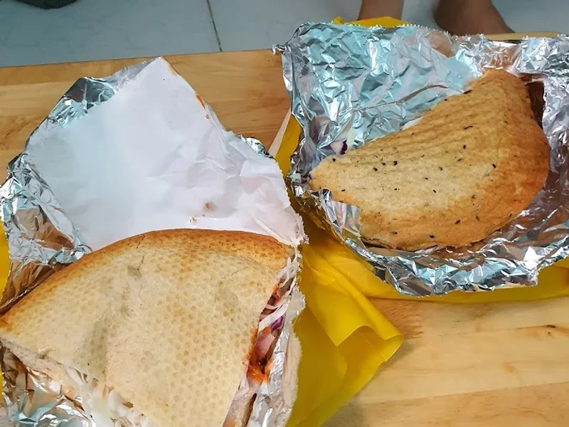 Bánh Mì Tràng Thi