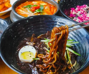 quán gà rán tại Quận 3