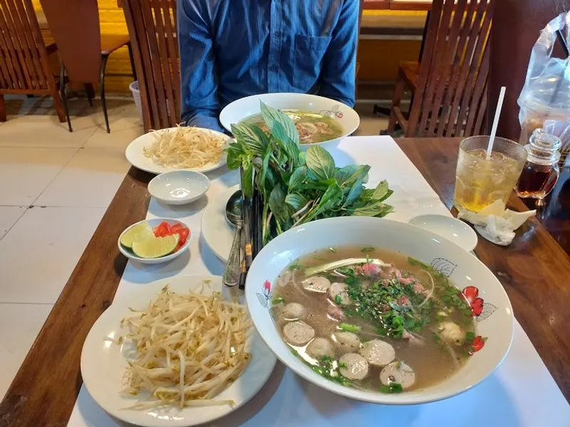 Phở Ông Cát Gia Truyền Since 1988