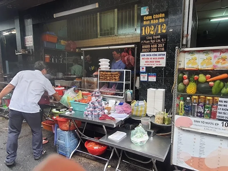 Quán Cơm Hẻm 102 Cống Quỳnh
