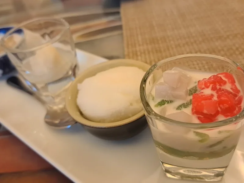 Nhà hàng Đông Phố