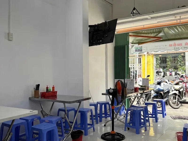 BẾP NHÀ MÁ NẤU
