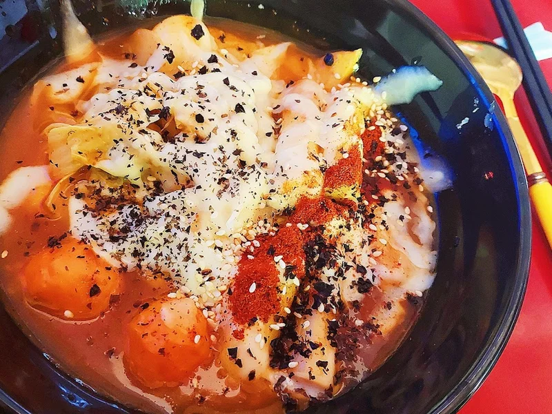 Cô chủ nhỏ Tokbokki - Mì cay & Bánh gạo Hàn Quốc