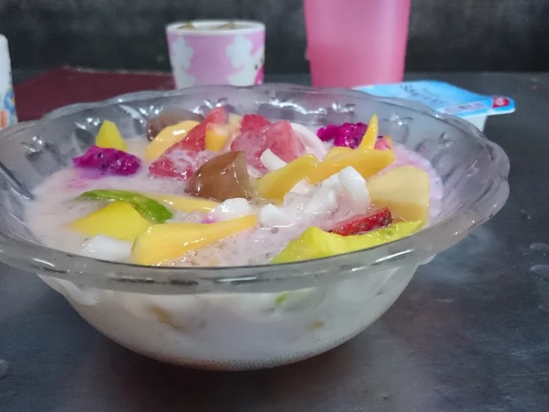 Quán Trái Cây Tô - Fruit bowl