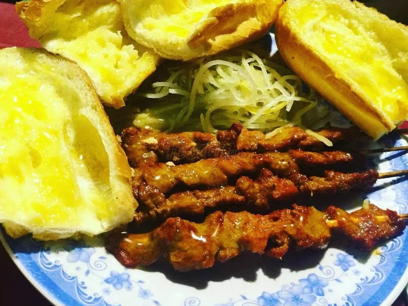 A Tùng Bánh mì bò nướng bơ Campuchia