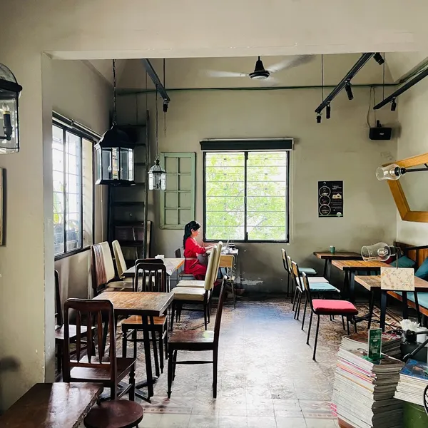 Bâng Khuâng Café