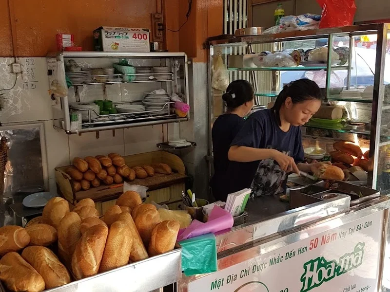 Bánh Mì Hòa Mã