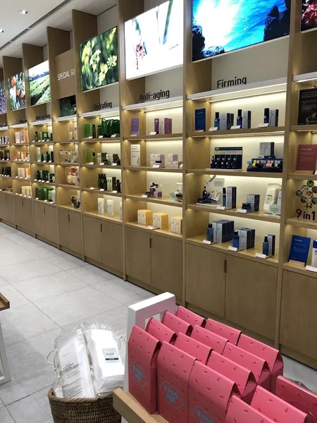 innisfree Vietnam (official) - Nguyen Trai HCMC