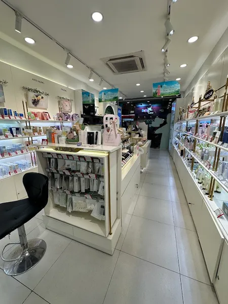 THE FACE SHOP