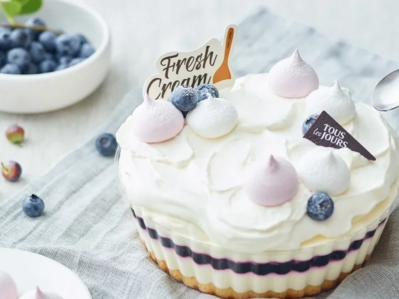 TOUS les JOURS - Cách Mạng Tháng 8