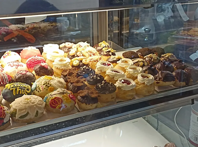 Chewy Chewy Lê Văn Sỹ, Quận 3