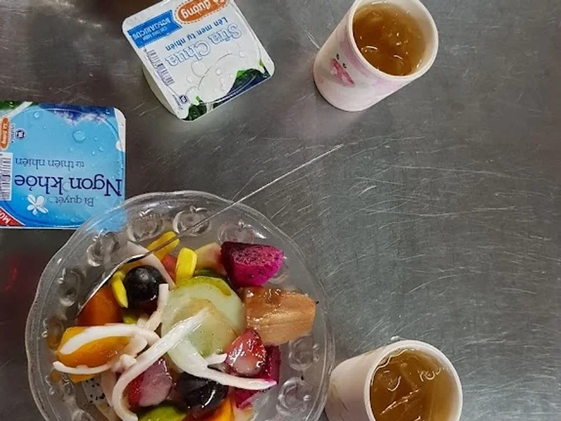 Quán Trái Cây Tô - Fruit bowl