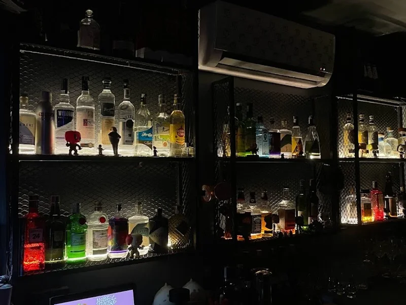 LIB. Hidden Bar