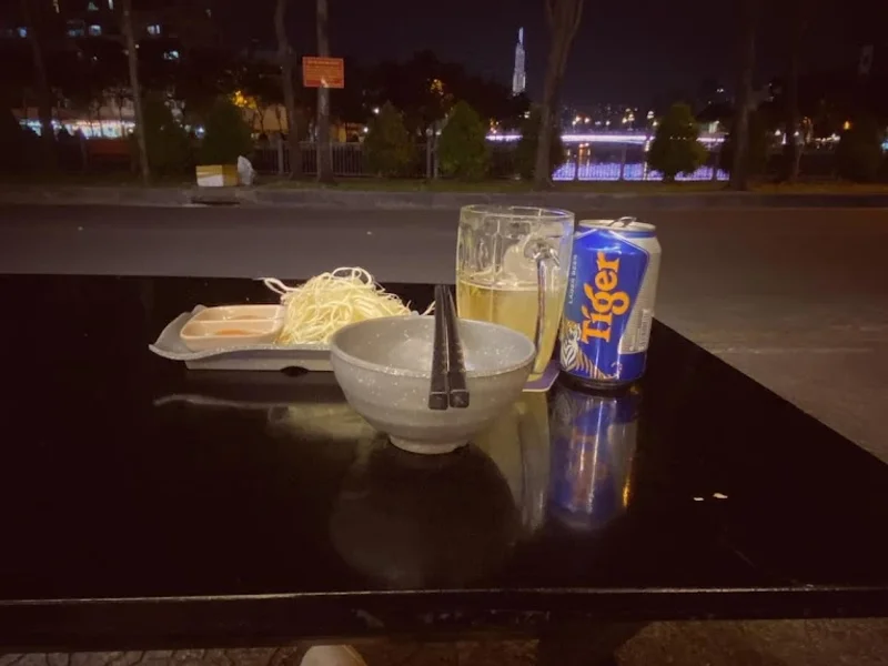 Quán nhậu quận 1 - Bros Beef & Beer