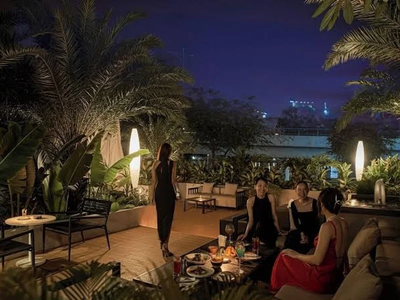 Khách sạn Le Meridien Sài Gòn