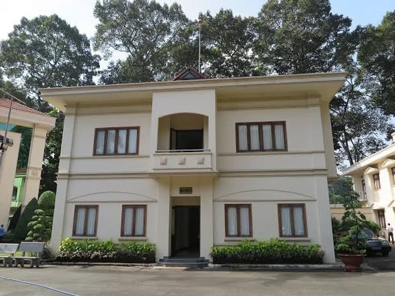 Nhà khách 108 Nguyễn Du