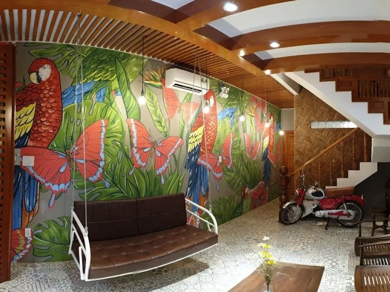 Saigon 1984 Vintage House