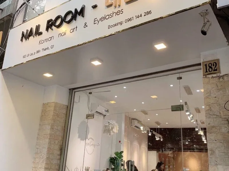 Nail Room Mit’s House - 62 Nguyễn Văn Tráng - Q1