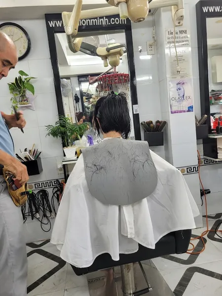 SALON MINH