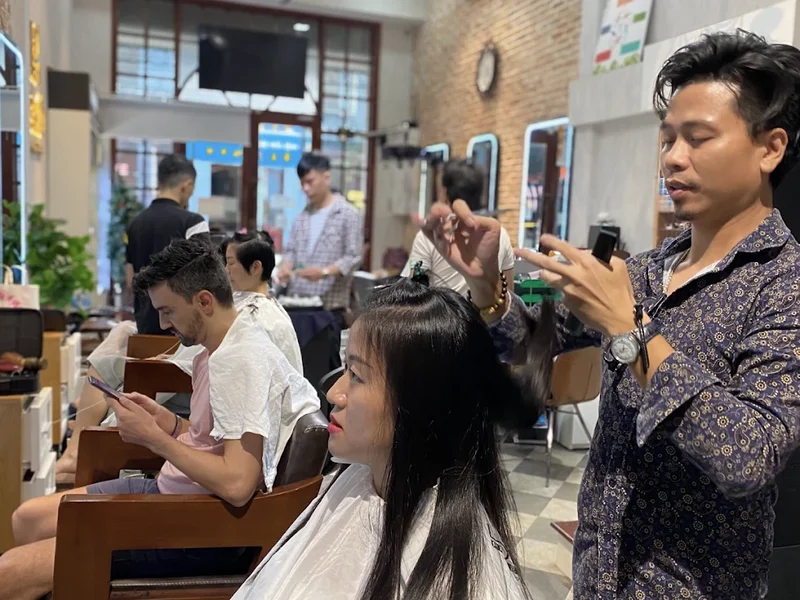 HỆ THỐNG SALON TÓC ĐẸP LÊ HIẾU QUẬN 1