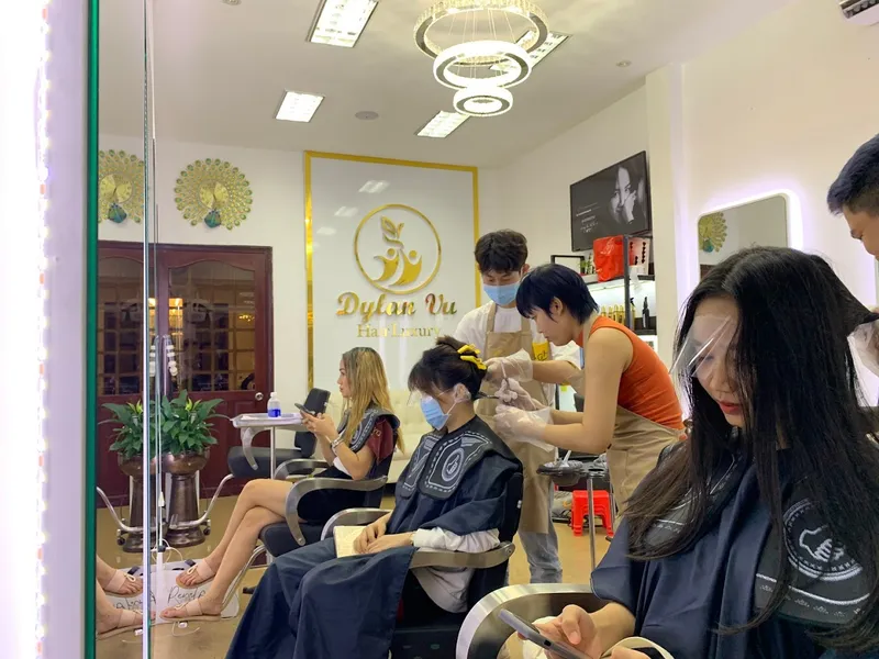 Dylan Vu Nối Tóc