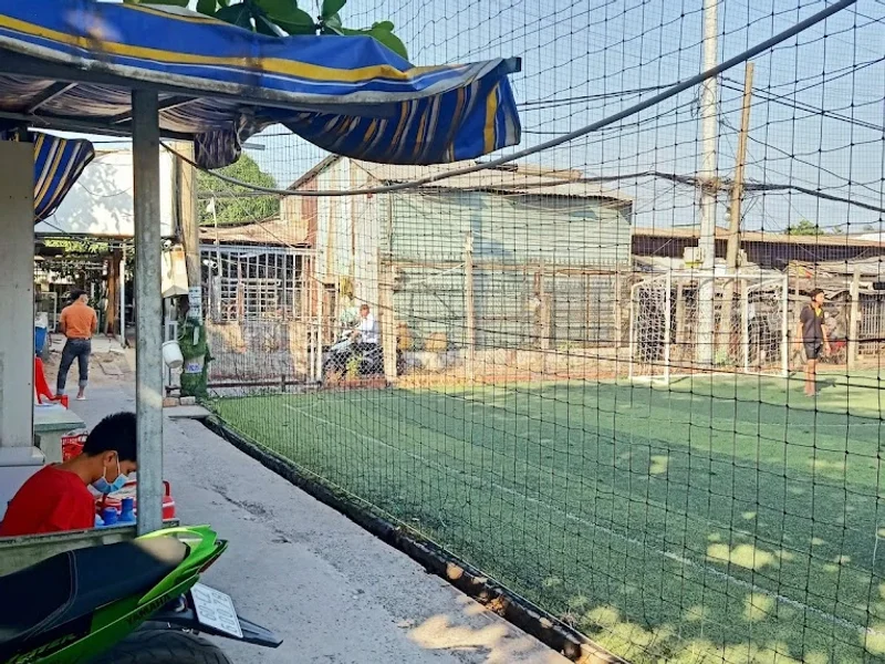 Sân bóng đá Trung Sơn 1