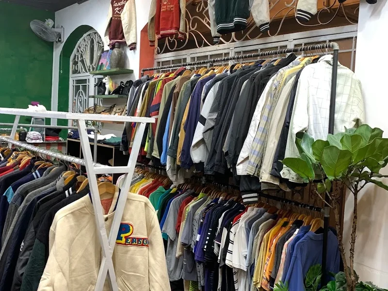 Thriftshop Saigon