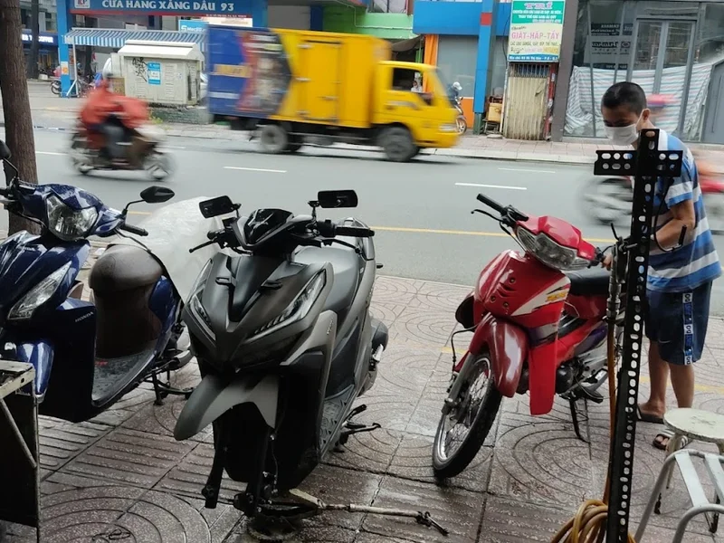 Sửa Xe Quận 3 - Phát HONDA