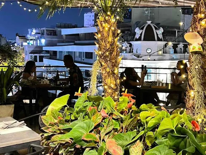 Chanh Bistro Rooftop