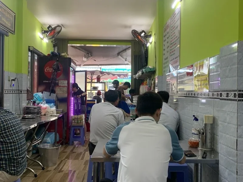 Bún Thịt Nướng Chị Tuyền