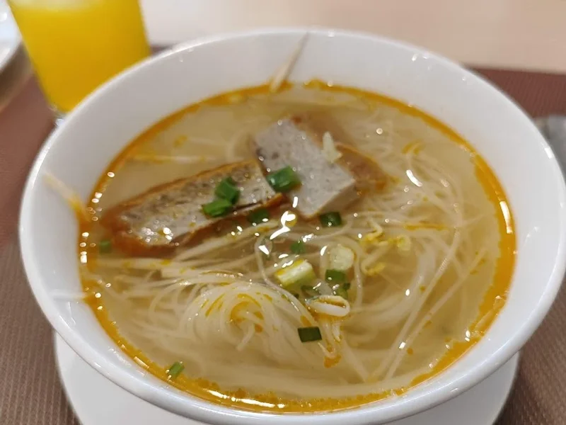 Khách Sạn Aluna Bến Thành