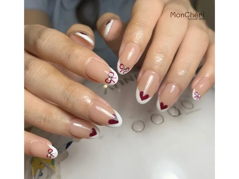 MonChéri Nailroom 네일룸 - 270 Lý Tự Trọng