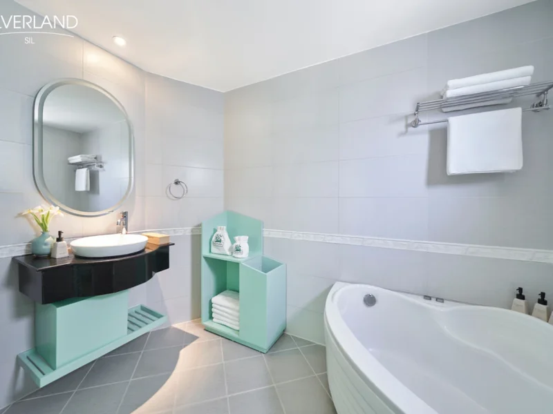 Silverland Sil Hotel & Spa