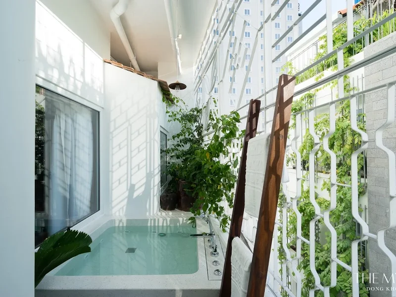 The Myst Dong Khoi Hotel