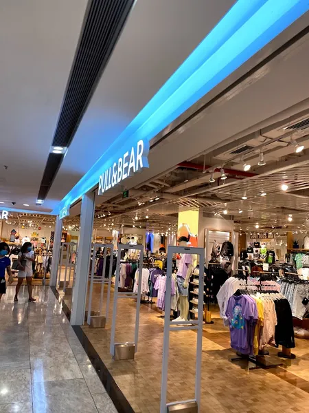 Pull&Bear Saigon