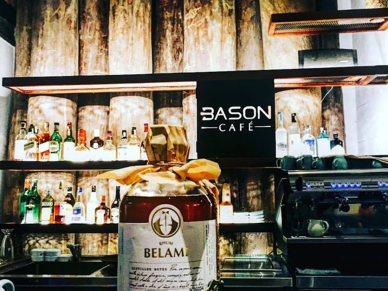 Bason Café