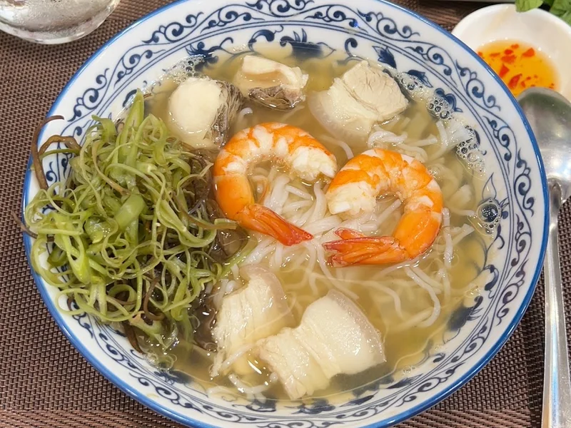 ẨM THỰC VIỆT THÁI