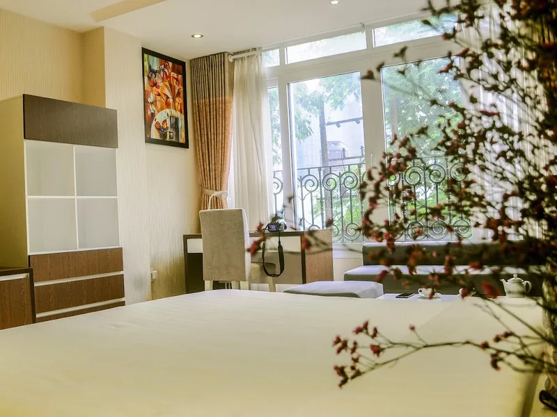 Sunny Serviced Apartment