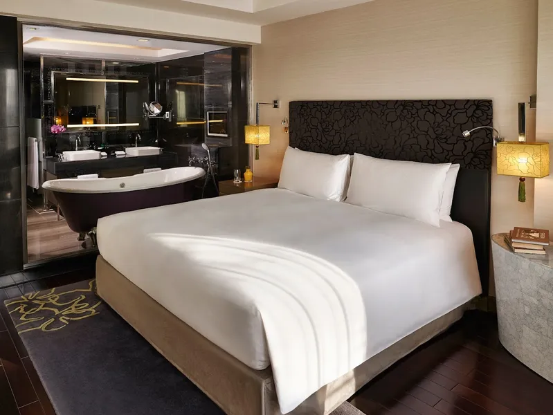 Khách sạn Sofitel Sài Gòn