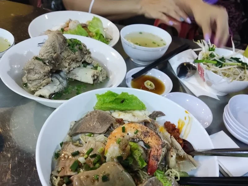 HỦ TIẾU MÌ PHÁT KÝ