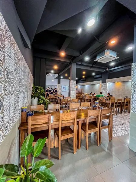 Hoàng Ty Premium Restaurant