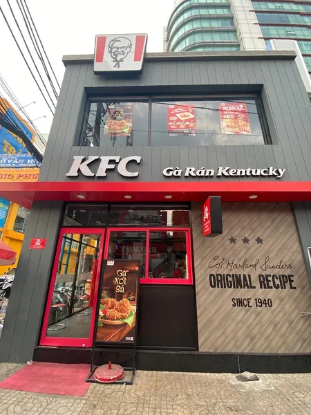 KFC Cách Mạng Tháng Tám